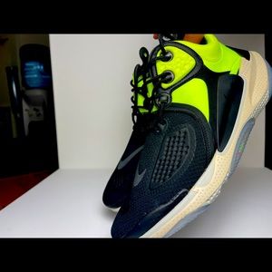 Nike athletic shoes joyride sz 10 me without box